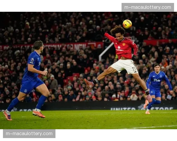 埃弗顿皮克福德多次关键扑救，零封切尔西保住胜果